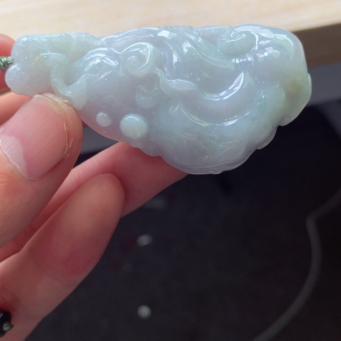 翡翠颈饰未镶嵌吊坠