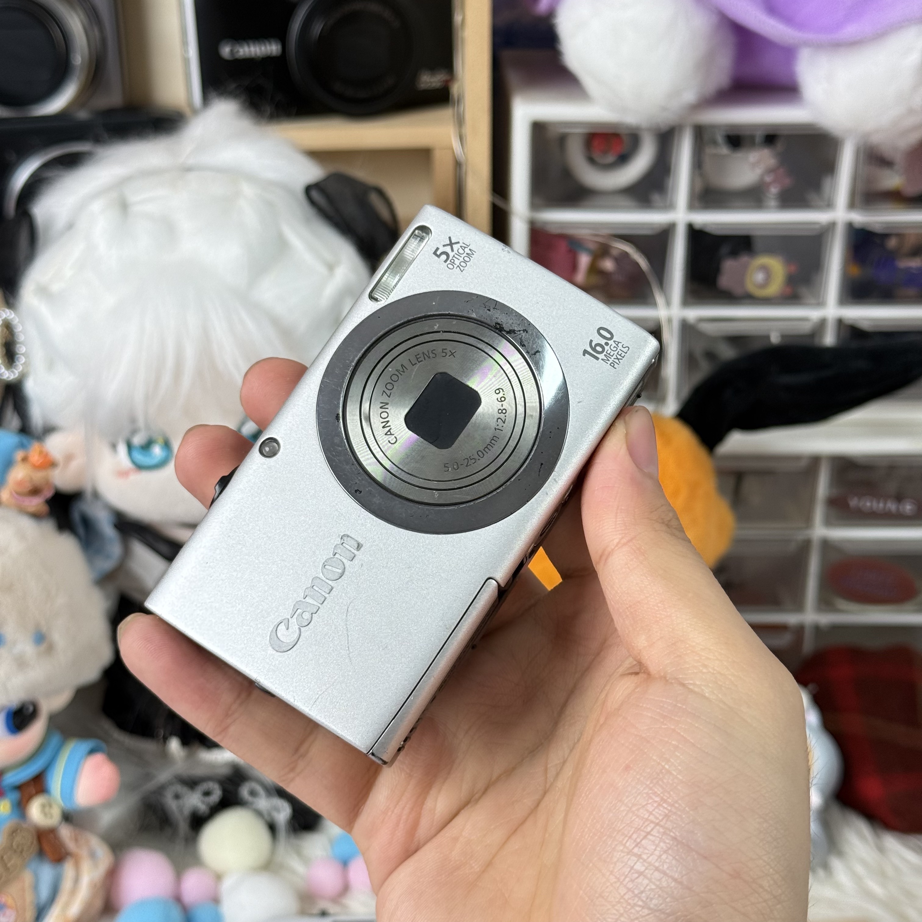 9新 Canon/佳能 佳能a2300冷白皮1600万像素人像神器带配件