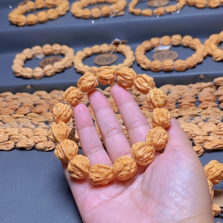 吊坠文玩核桃逗*飞核桃手串