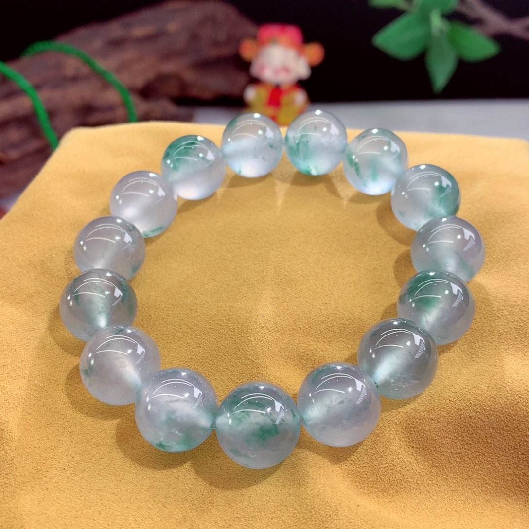 翡翠未镶嵌手链毕业款