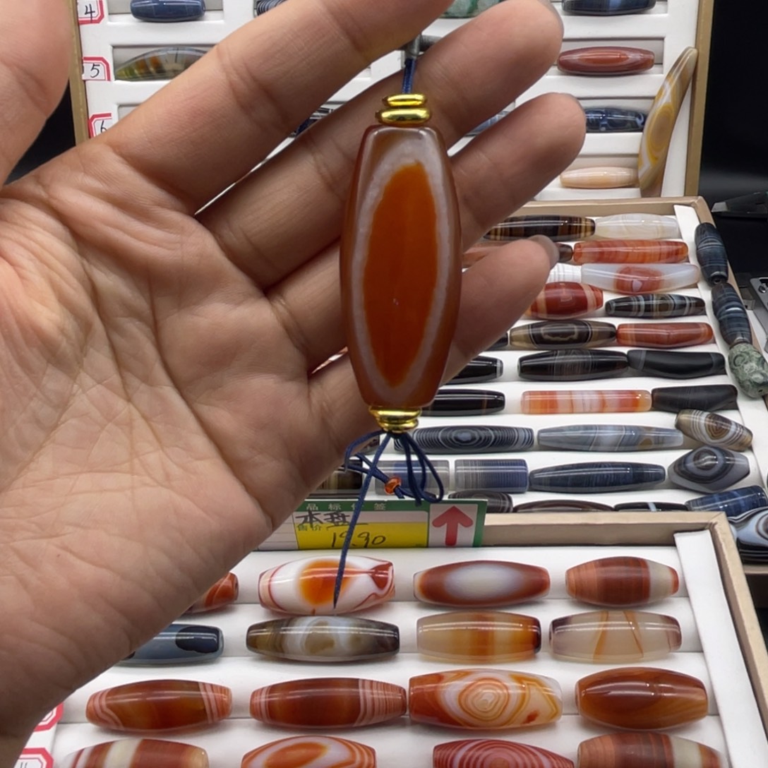 开***乐玛瑙/玉髓合金颈饰