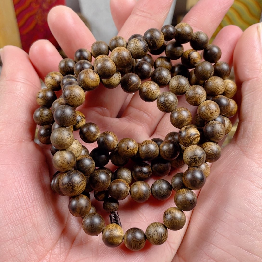 沉香手串越南富森红土老料满瘤疤0.8×108