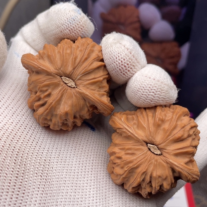 文玩核桃把件磨盘