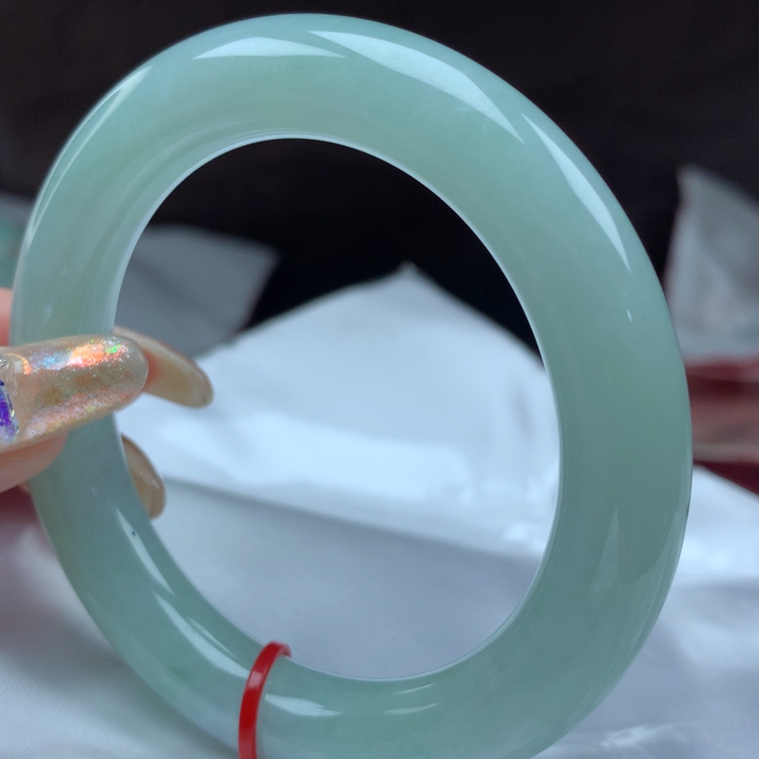 翡翠手镯（圆镯）未镶嵌66020，