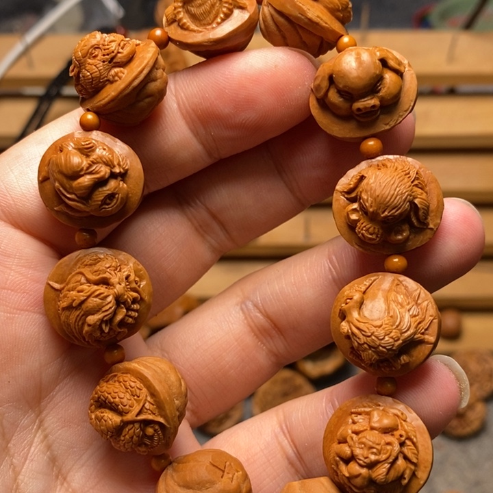 桃核手工雕刻十二生肖手串