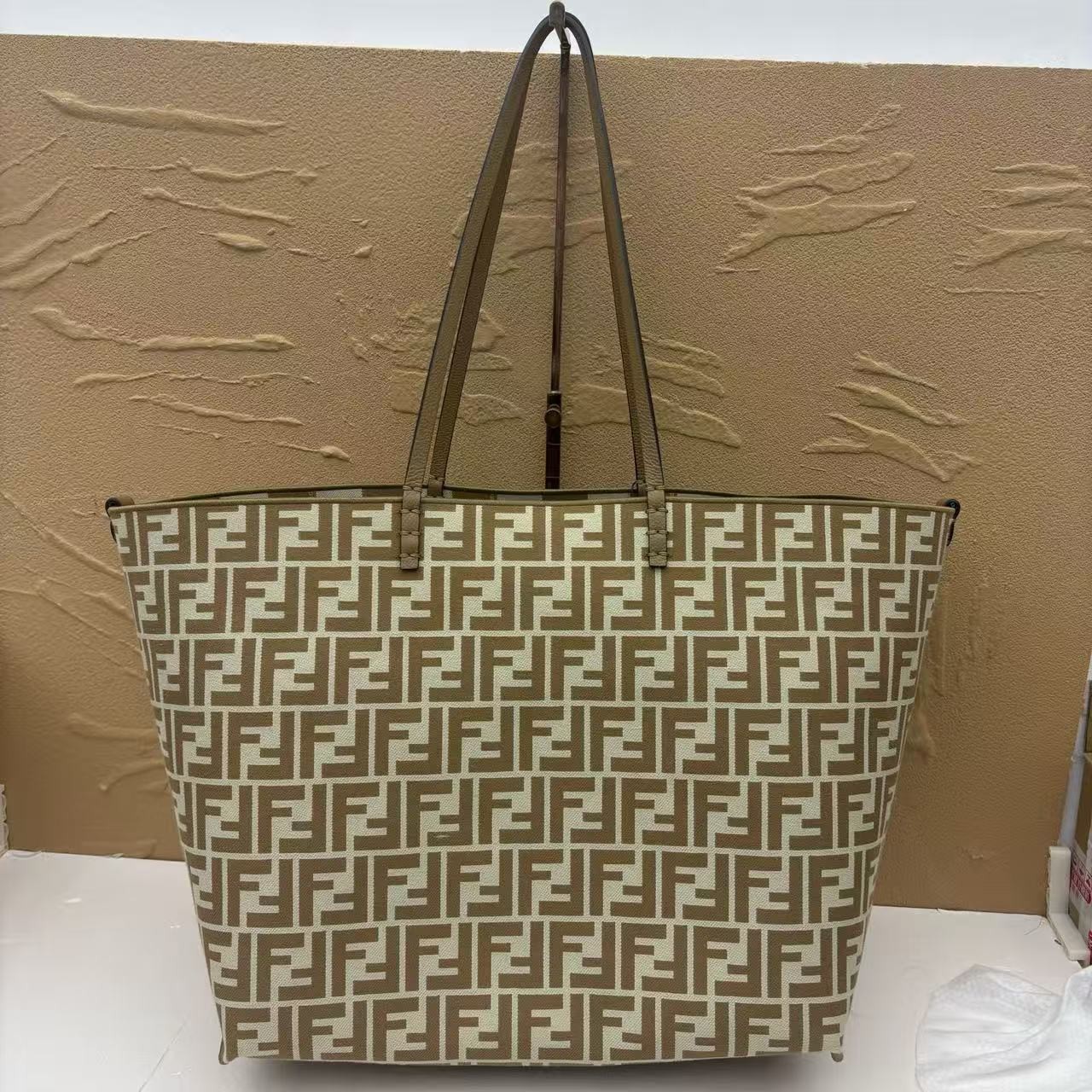 99新 FENDI/芬迪 /夏vv1206/单肩包/18447870