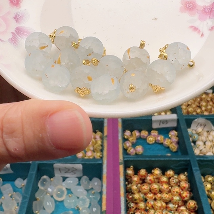 非遗传承手工圆珠扣