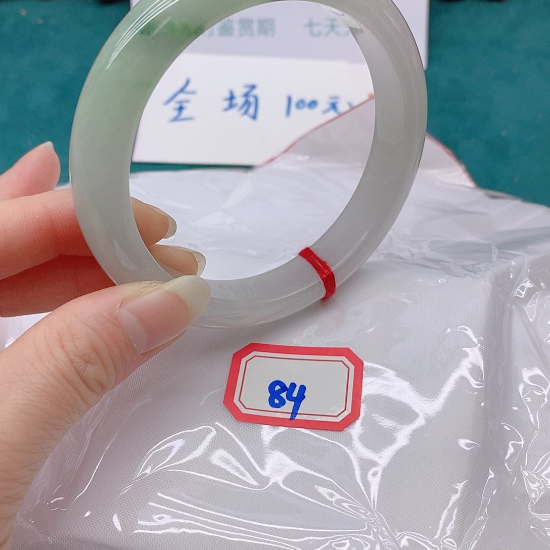 翡翠手镯未镶嵌开****^844444444