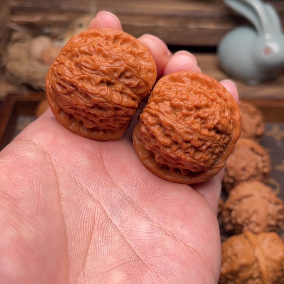 文玩核桃把件G26号38尺血麒麟