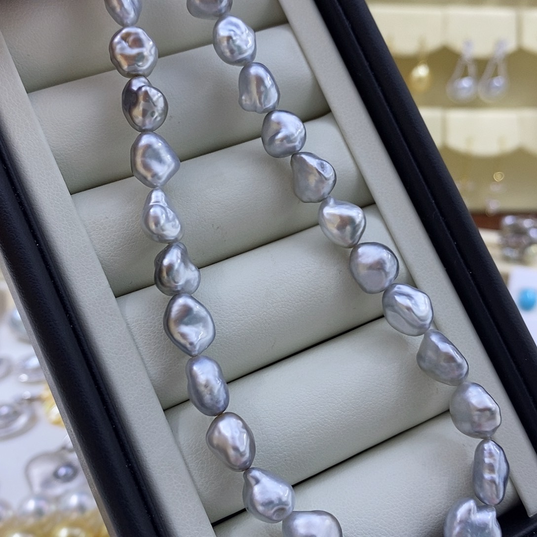 寒***羽银S925镶嵌海水珍珠颈饰海水大溪地铂金灰keshi项链