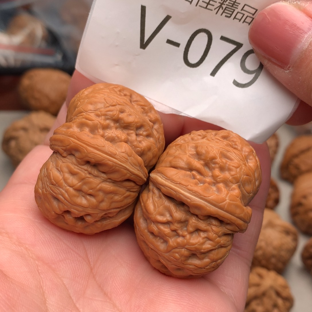 文玩核桃把件42元宝………