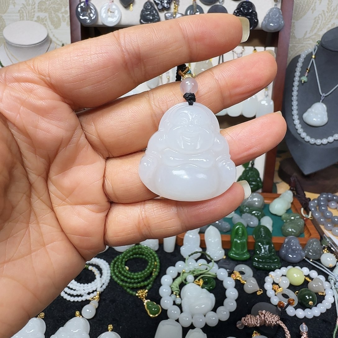 和田玉未镶嵌颈饰