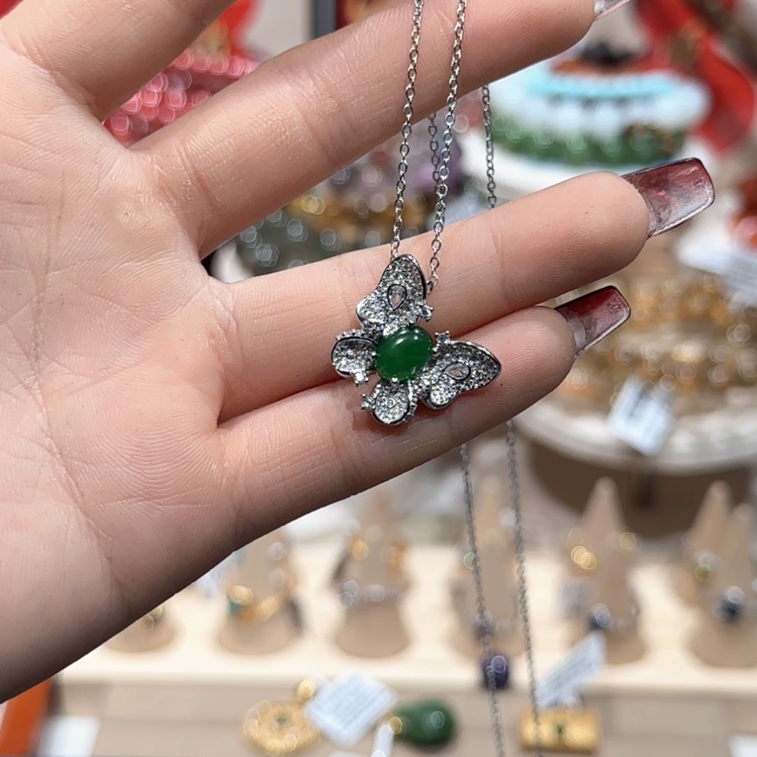 翡翠吊坠(赠链)银S925镶嵌吊坠