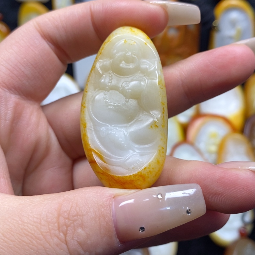 美***）和田玉未镶嵌颈饰