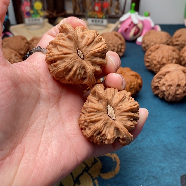 文玩核桃把件全品白狮子43