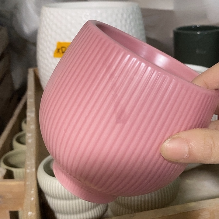 陶瓷花盆有孔 瑕疵介意勿拍 