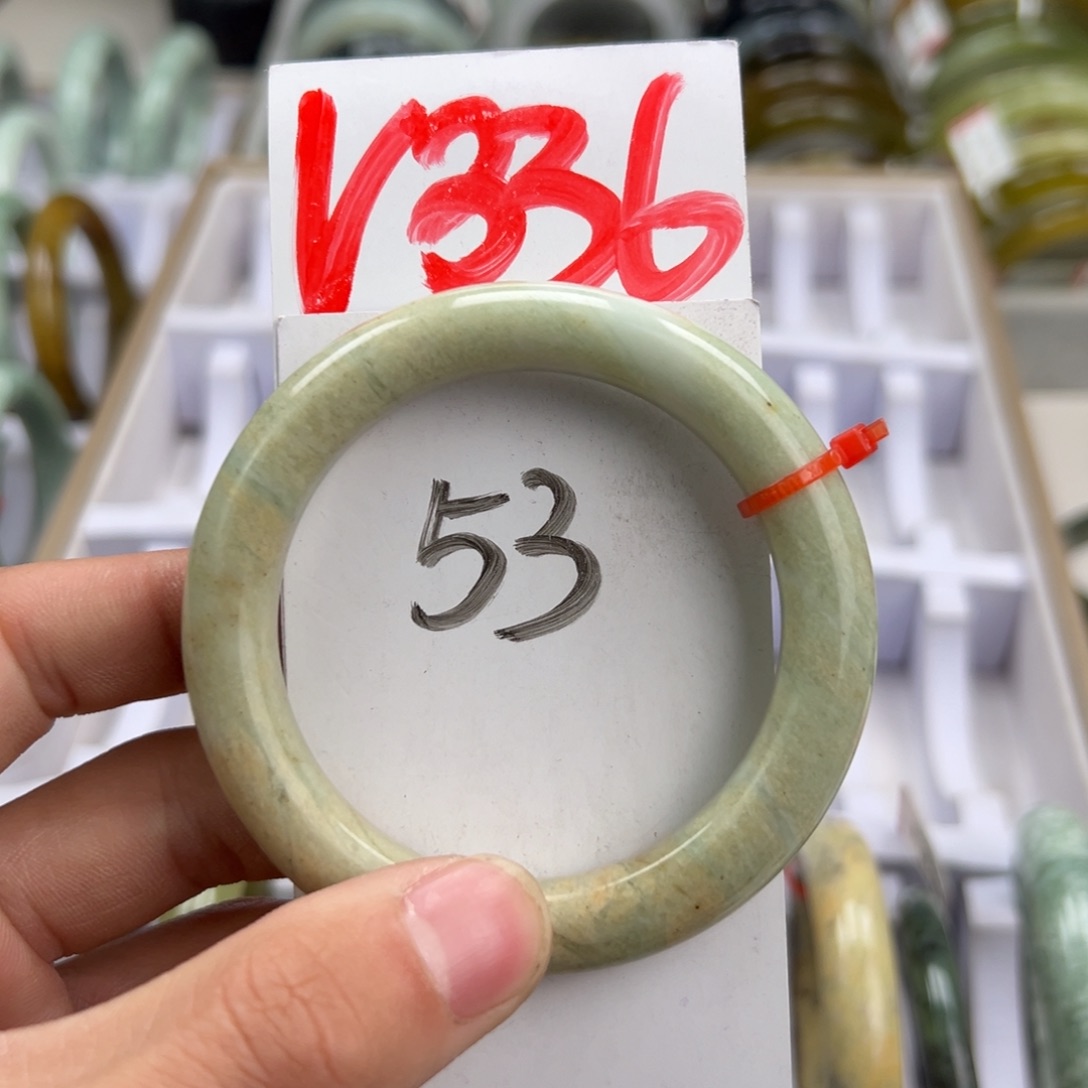 岫玉手镯未镶嵌天然岫玉微瑕