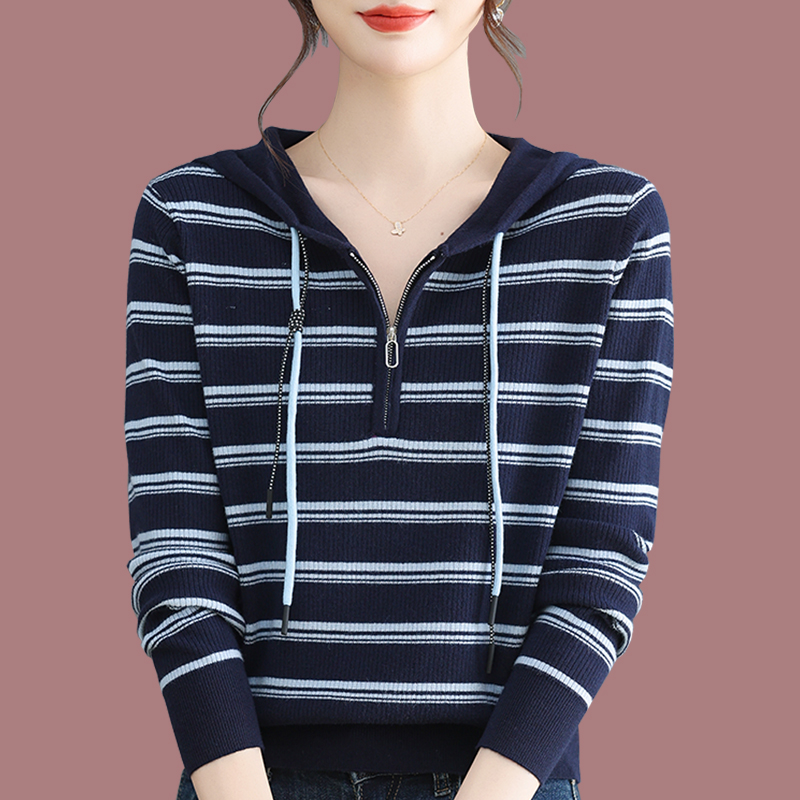 秋装新款女士韩系帽衫条纹针织毛衣宽松连帽卫衣短款休闲女装上衣