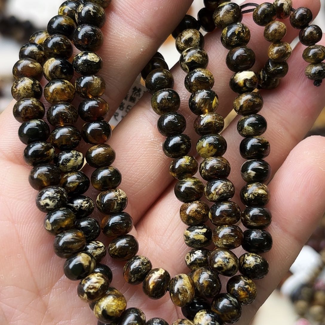 琥珀未镶嵌裸石七91187