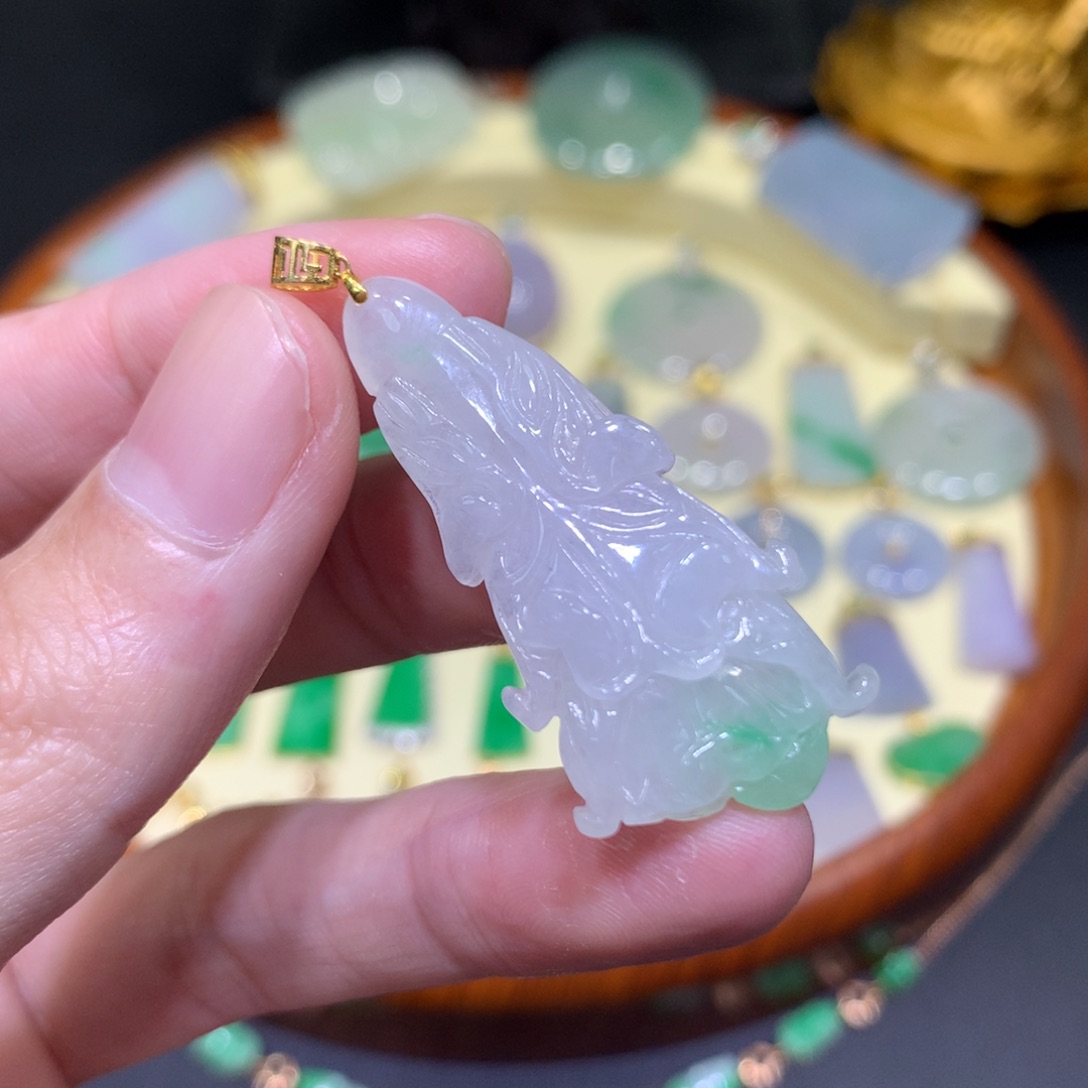 翡翠吊坠(不含链)18K金镶嵌