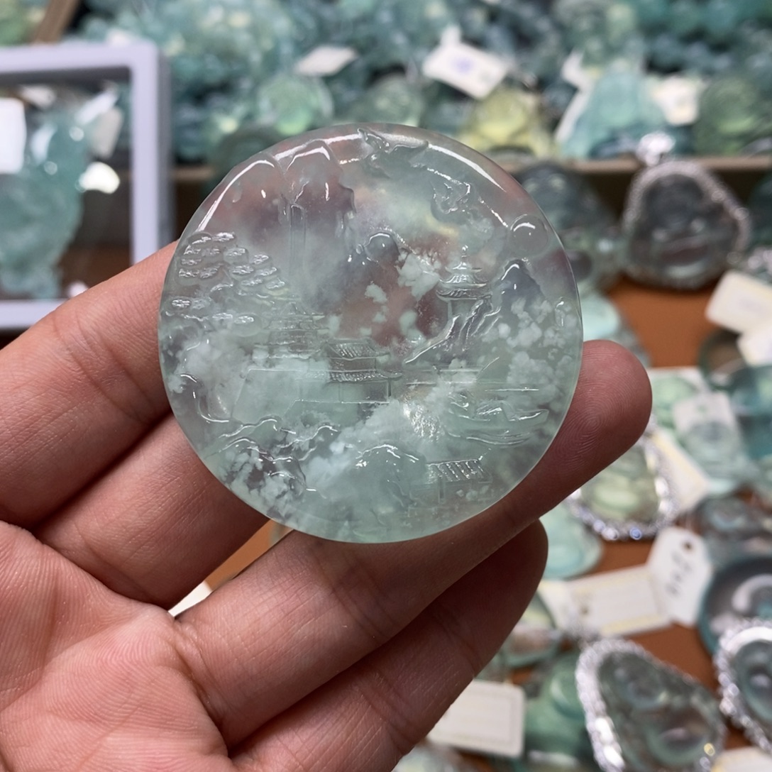 蛇纹石玉未镶嵌颈饰