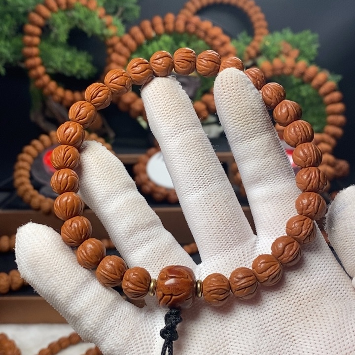 桃核吊坠?***唐秦岭龙纹