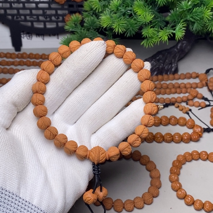 手串桃核玉龙脊手持