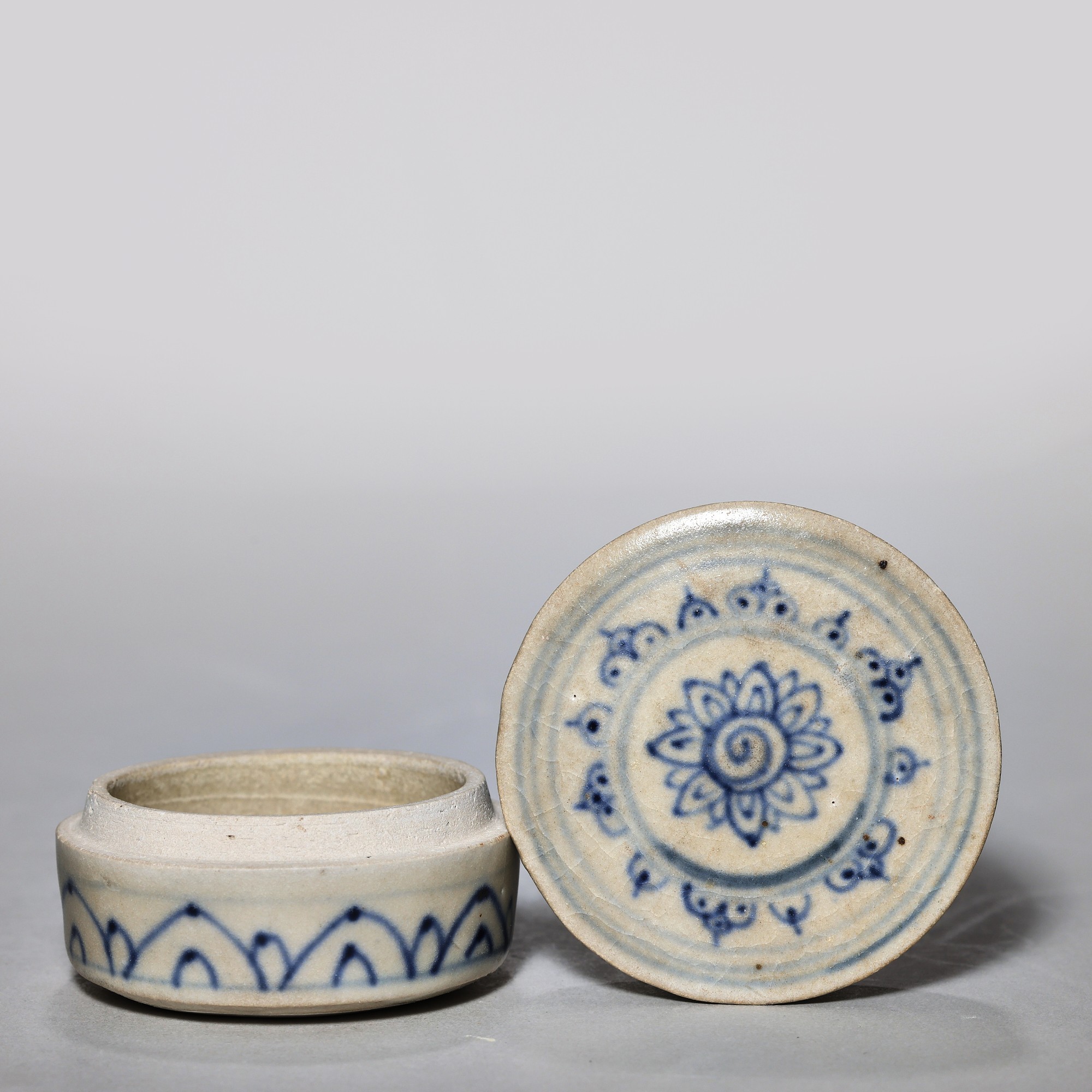 3717明晚期·青花花卉纹轴头罐【古董拍卖】