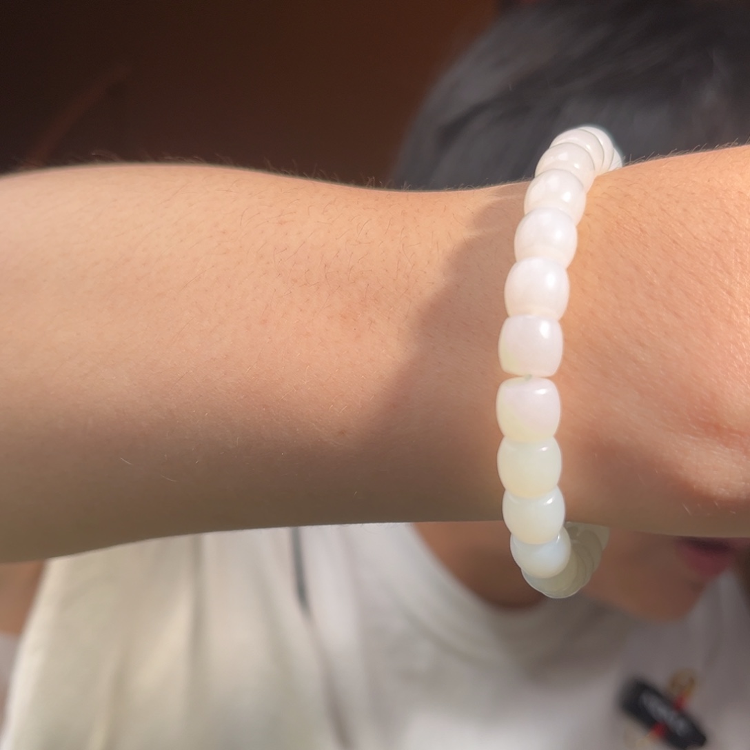 手串未镶嵌和田玉俄白直切8mm1453