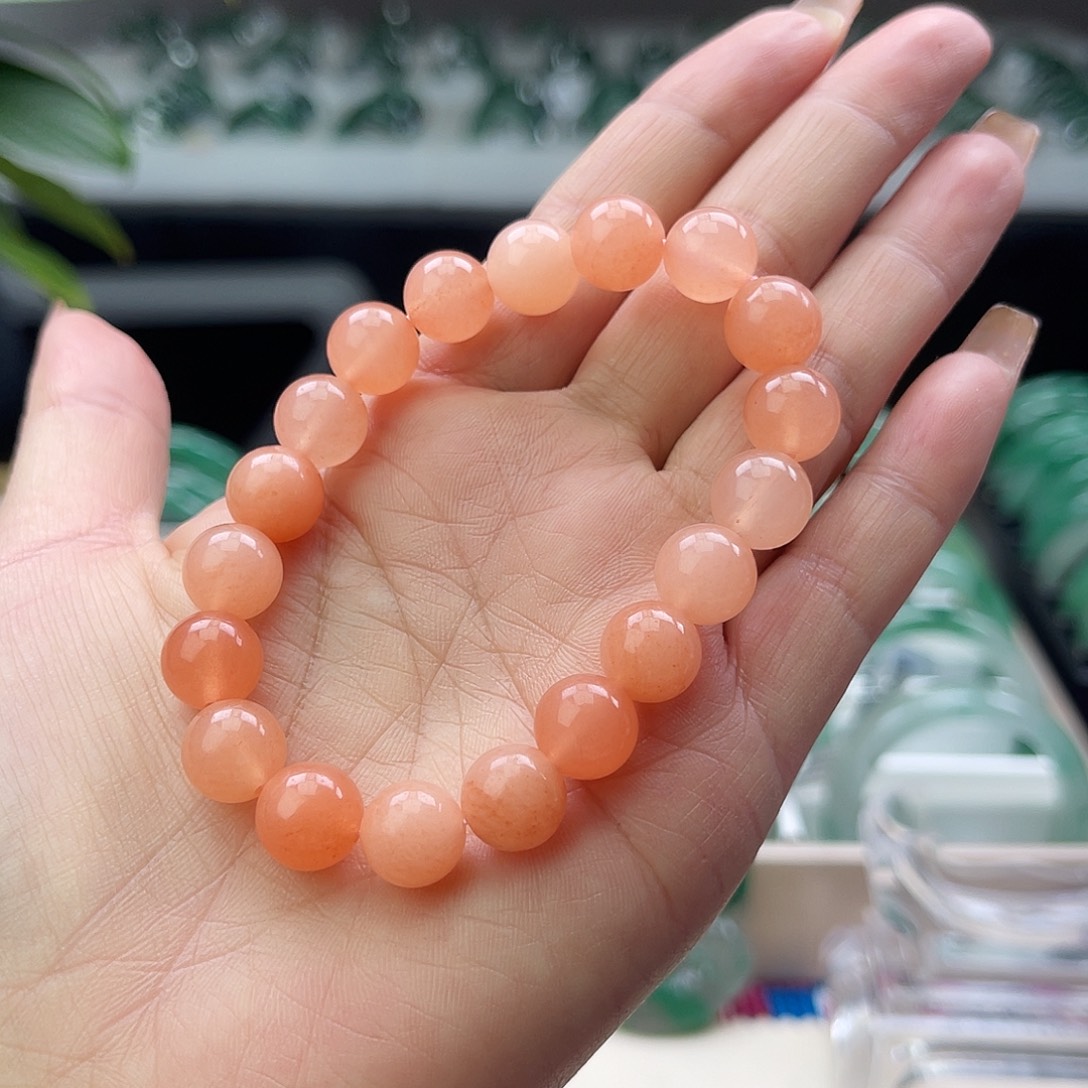 石英质玉（非洲翠）未镶嵌手镯