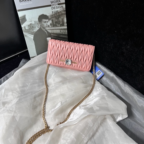 95新 DIOR/迪奥 Dior粉色斜挎包
