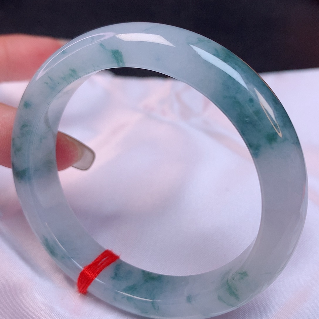 翡翠手镯未镶嵌53+ 翡翠手镯