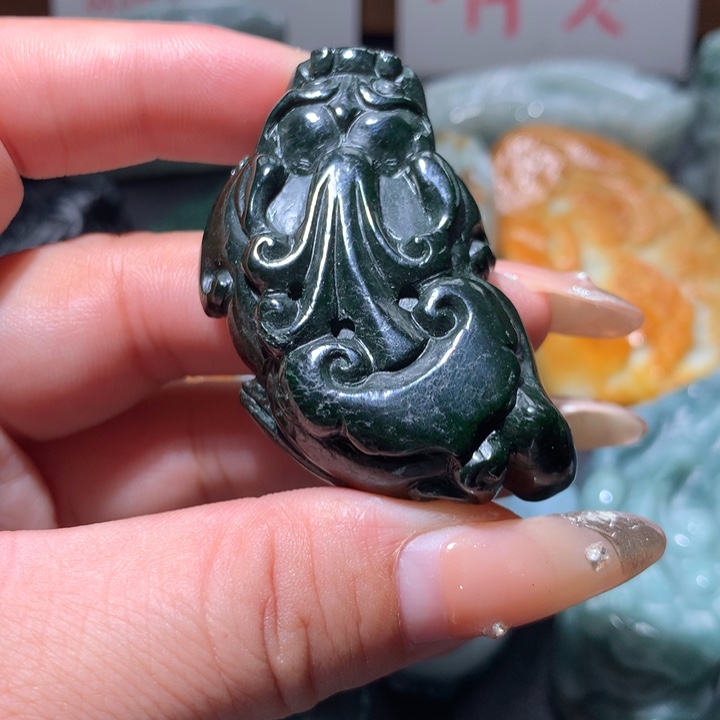 翡翠未镶嵌颈饰保真天然A货翡翠