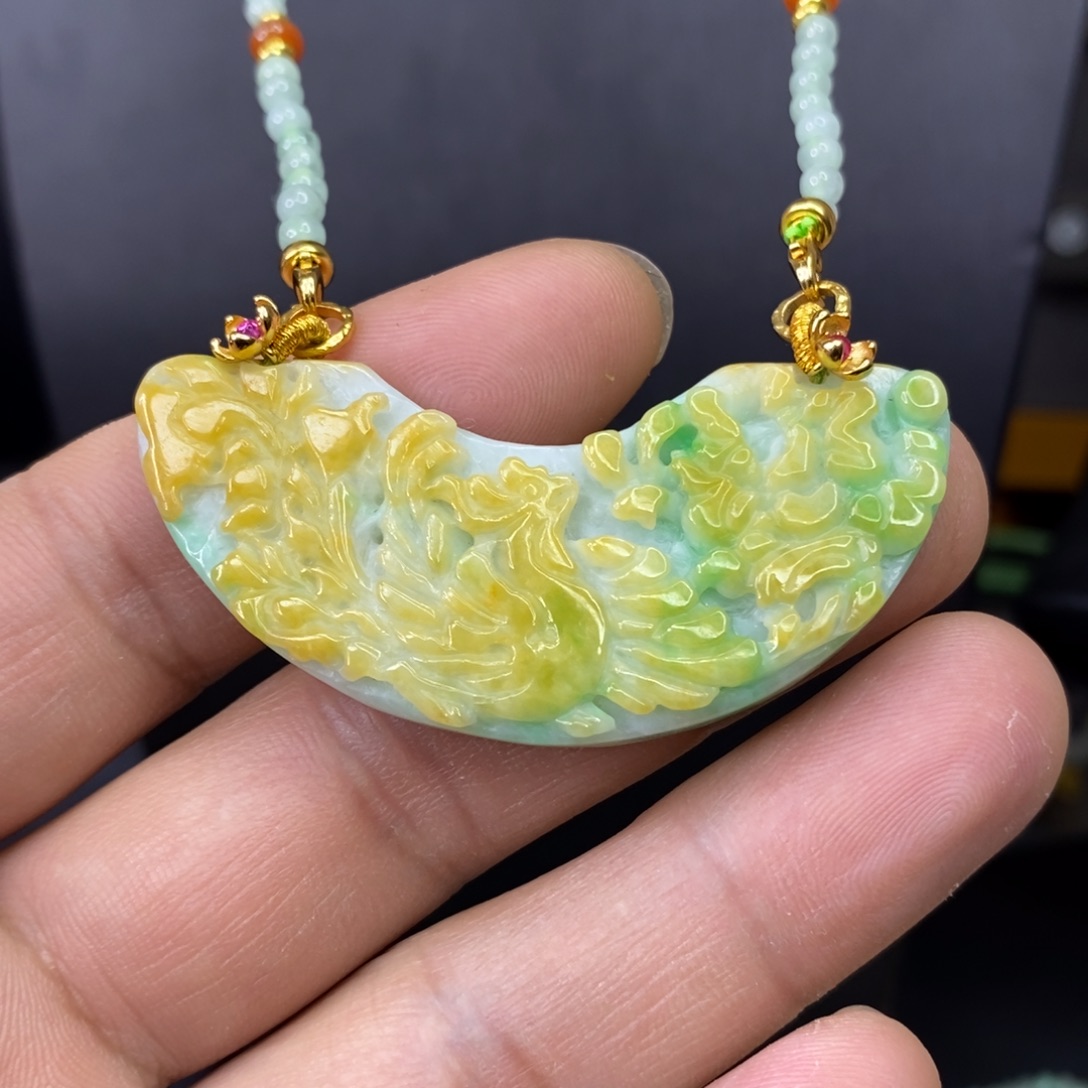 颈饰未镶嵌翡翠吊坠