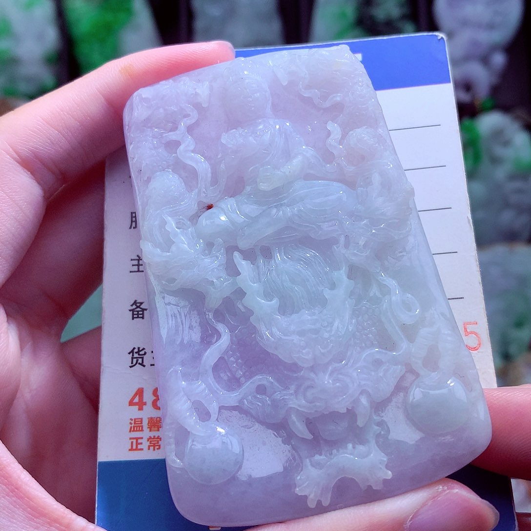 翡翠未镶嵌颈饰挂件