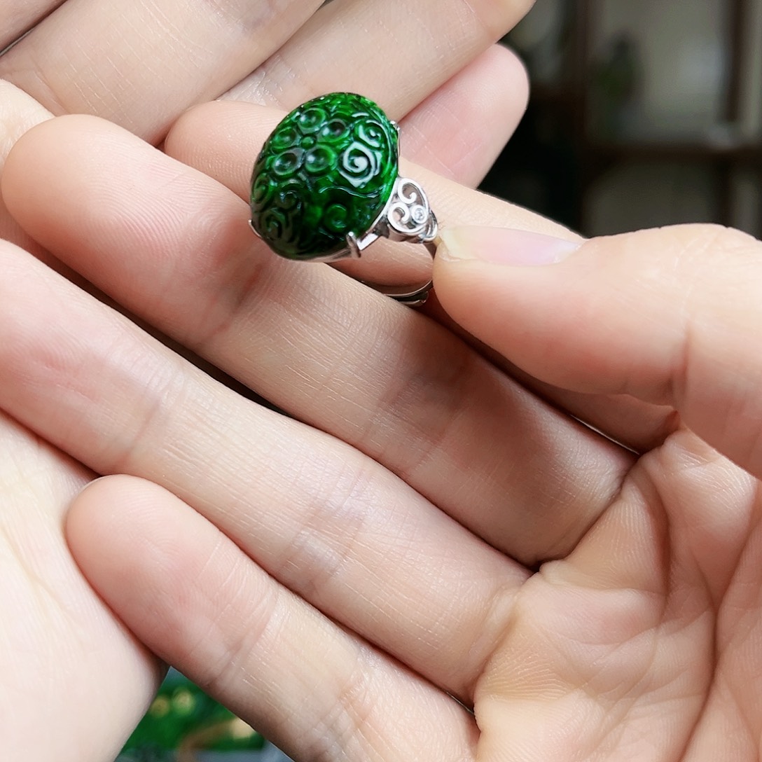 翡翠戒指银S925镶嵌戒指
