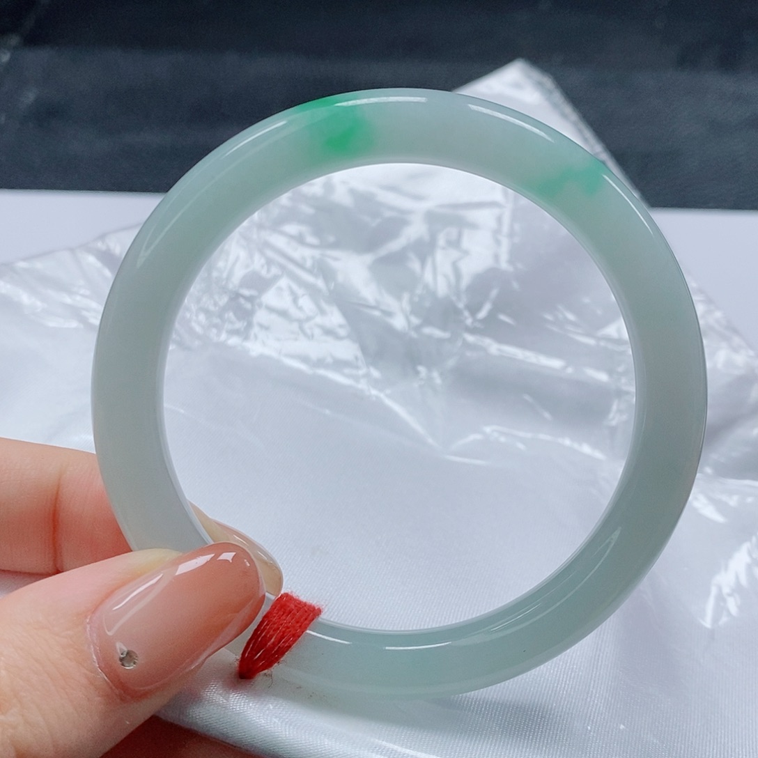 【闪购商品】未镶嵌手镯（圆镯）翡翠424号