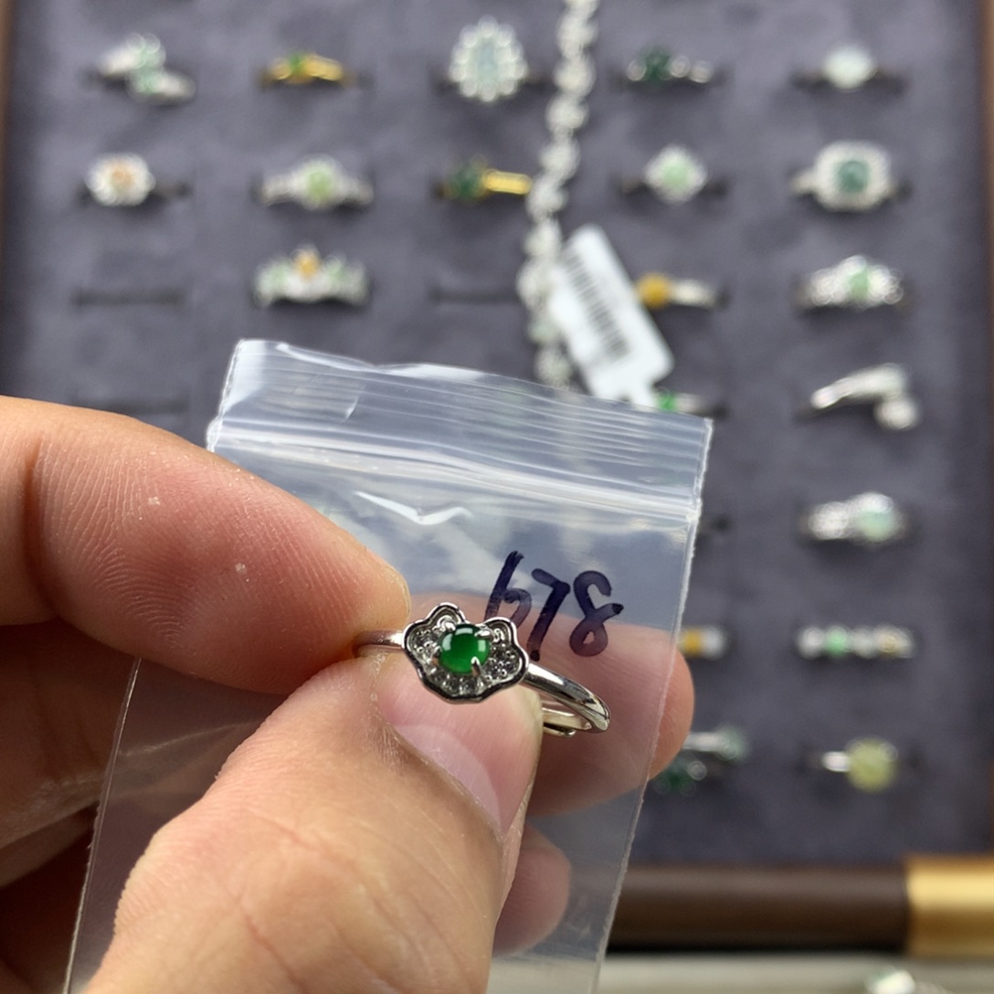 翡翠未镶嵌戒指678