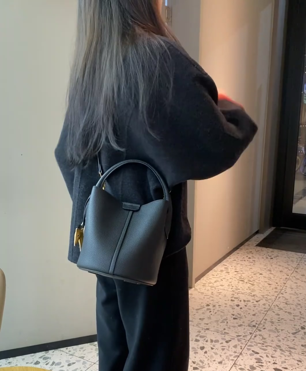 按编号 潮流时尚女包