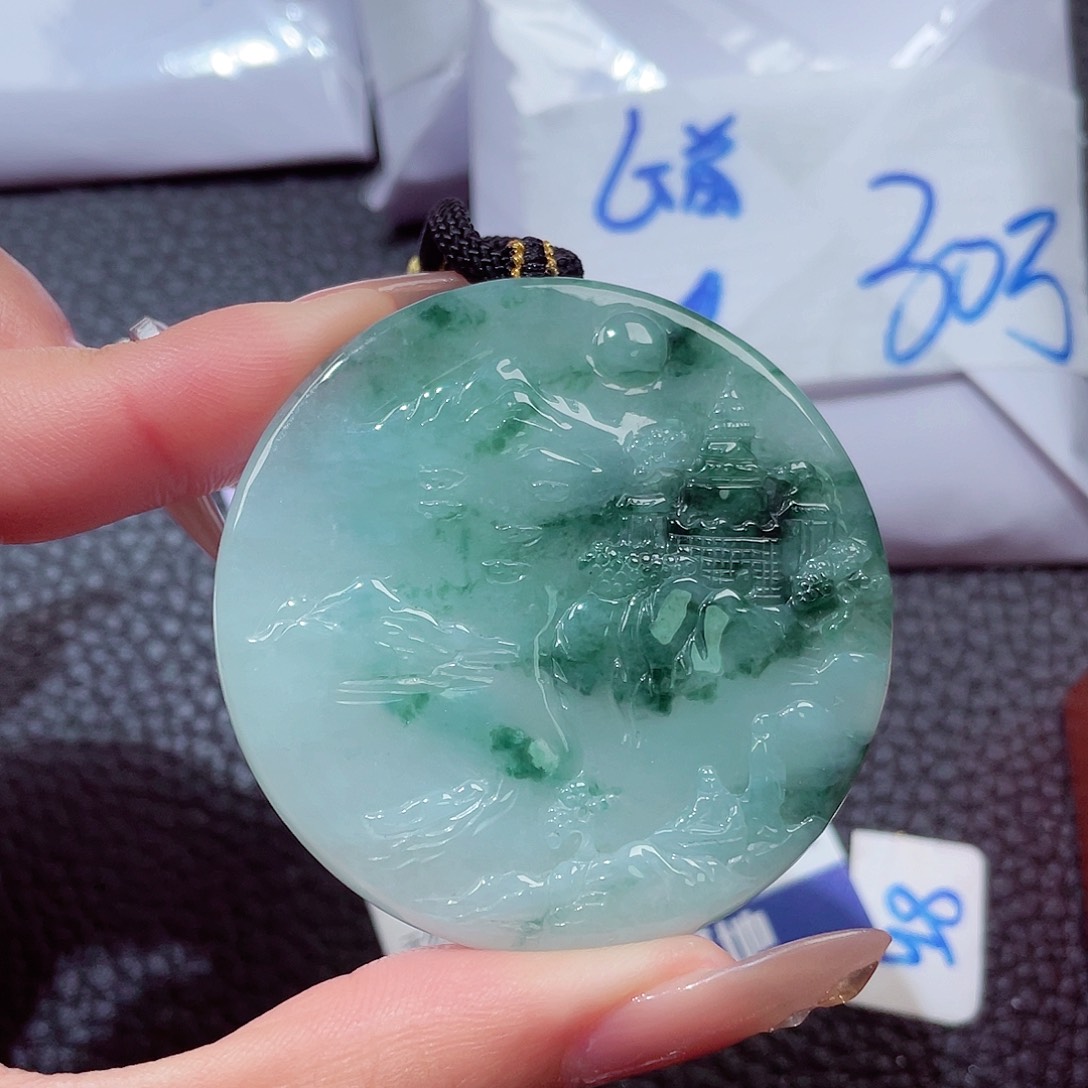 颈饰未镶嵌翡翠翡翠