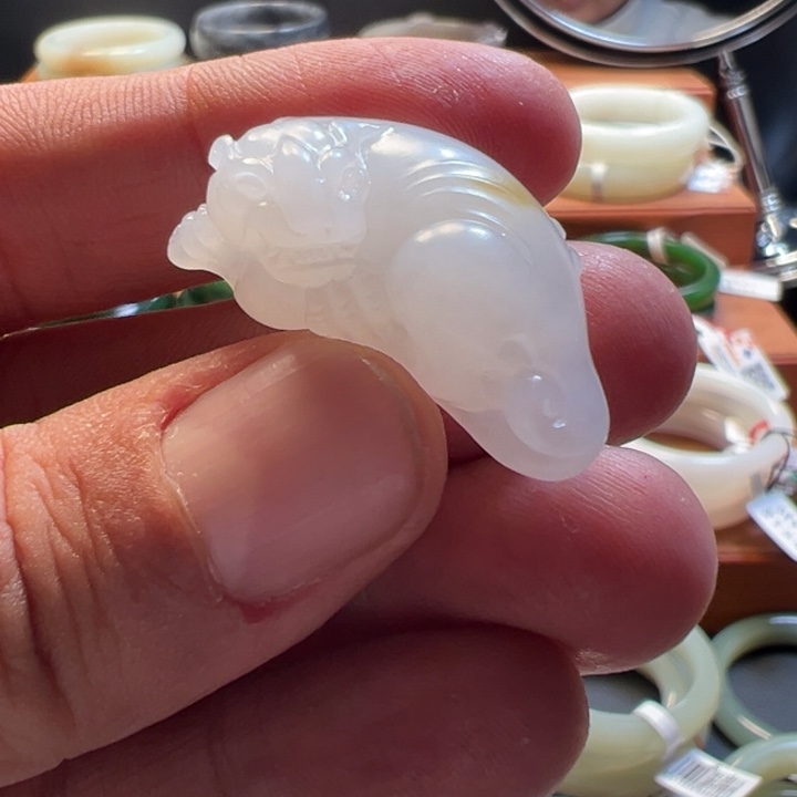 和田玉（糖玉）未镶嵌颈饰