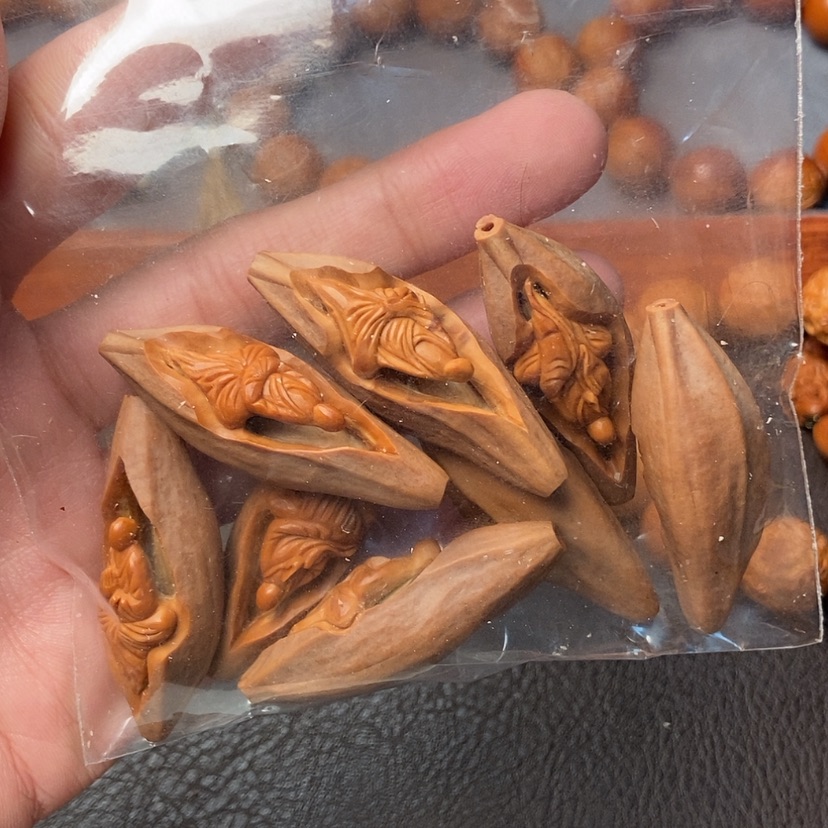 【闪购商品】橄榄核吊坠橄榄核