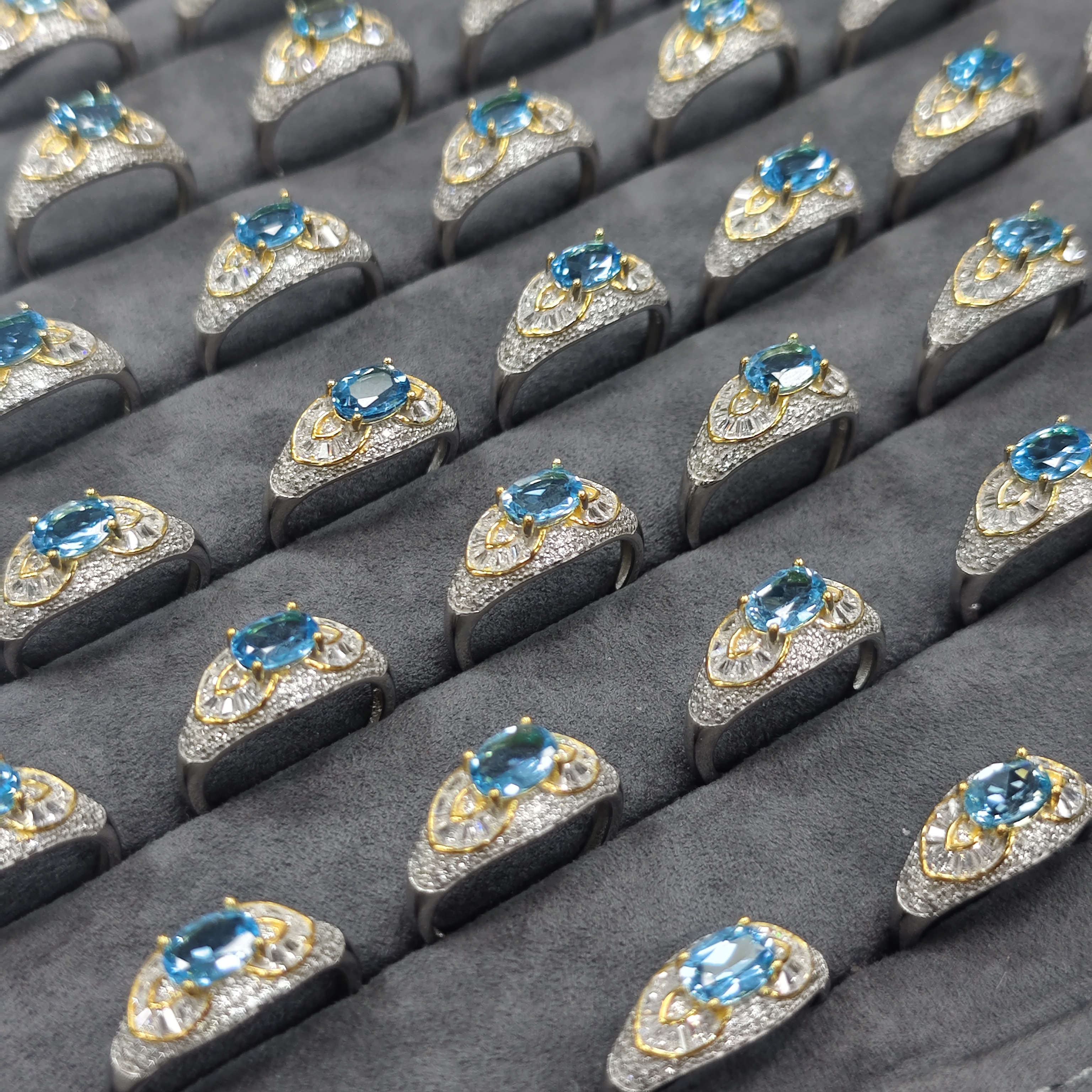 【书记甄选】托帕石戒指S925银镶嵌 多样性发一件 AX5235