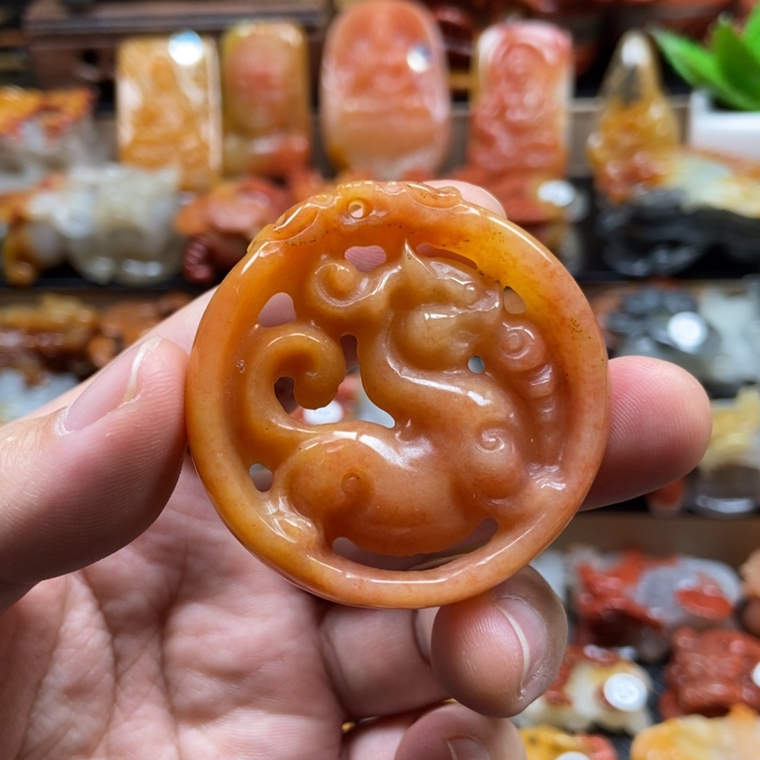 石英质玉（黄龙玉）挂件未镶嵌