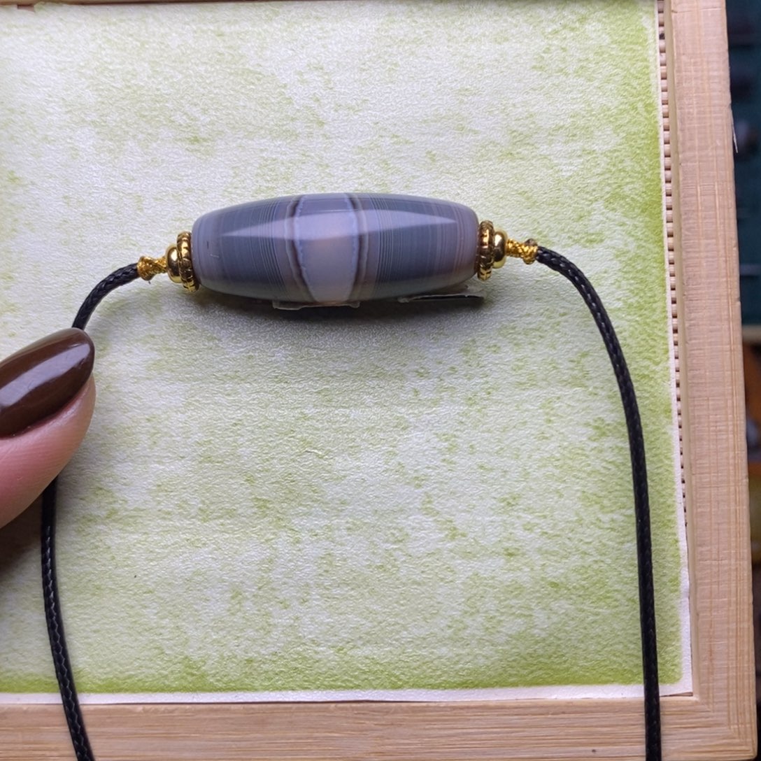 悠***悠玛瑙/玉髓未镶嵌珠宝半成品