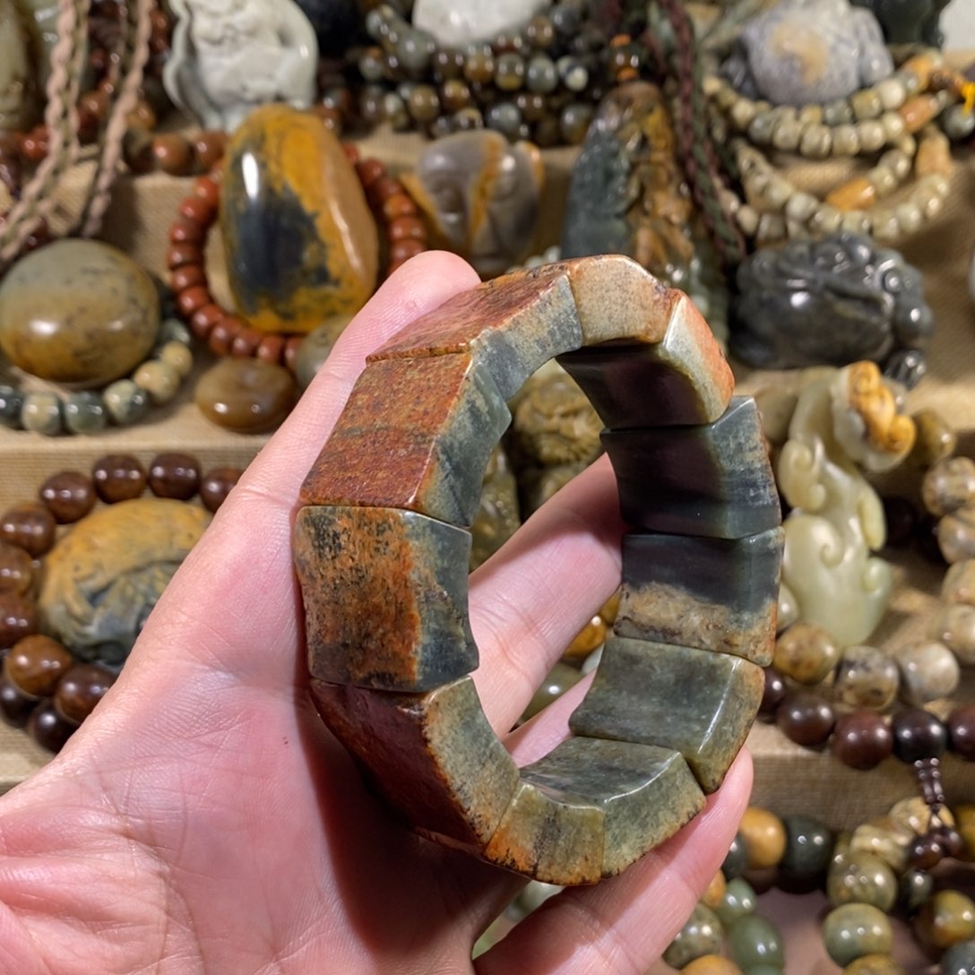 岫岩河磨玉（透闪石质玉）未镶嵌挂件