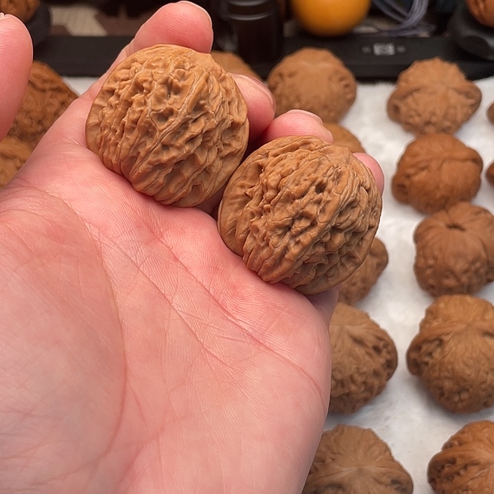 欢***颜核桃手串/手链四座楼狮子头38