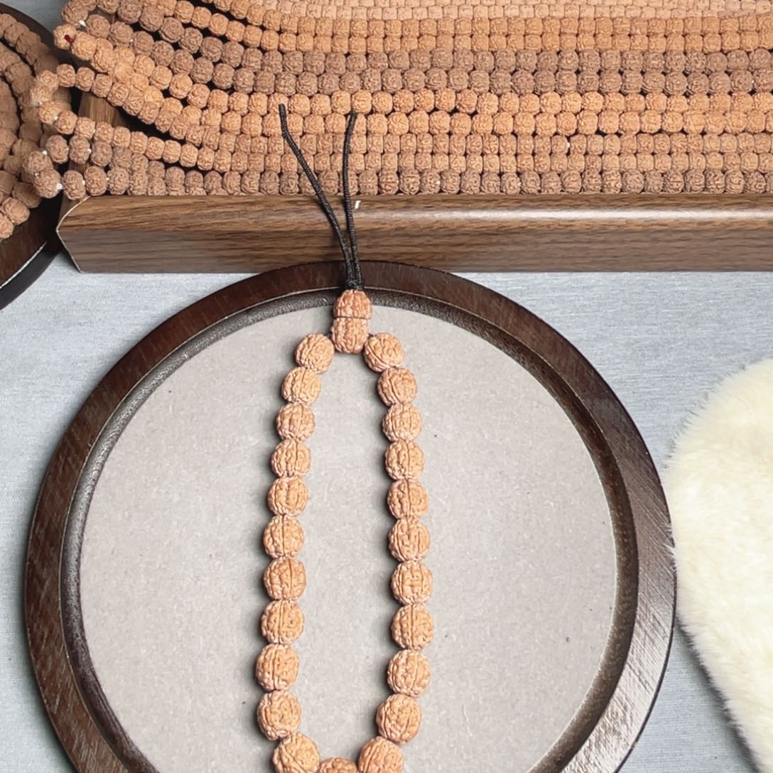 米***裕金刚菩提吊坠金刚盘龙原桩手持