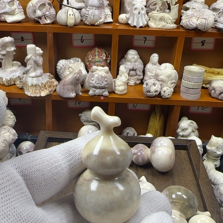 软***哒非金属配饰鹿角雕刻葫芦