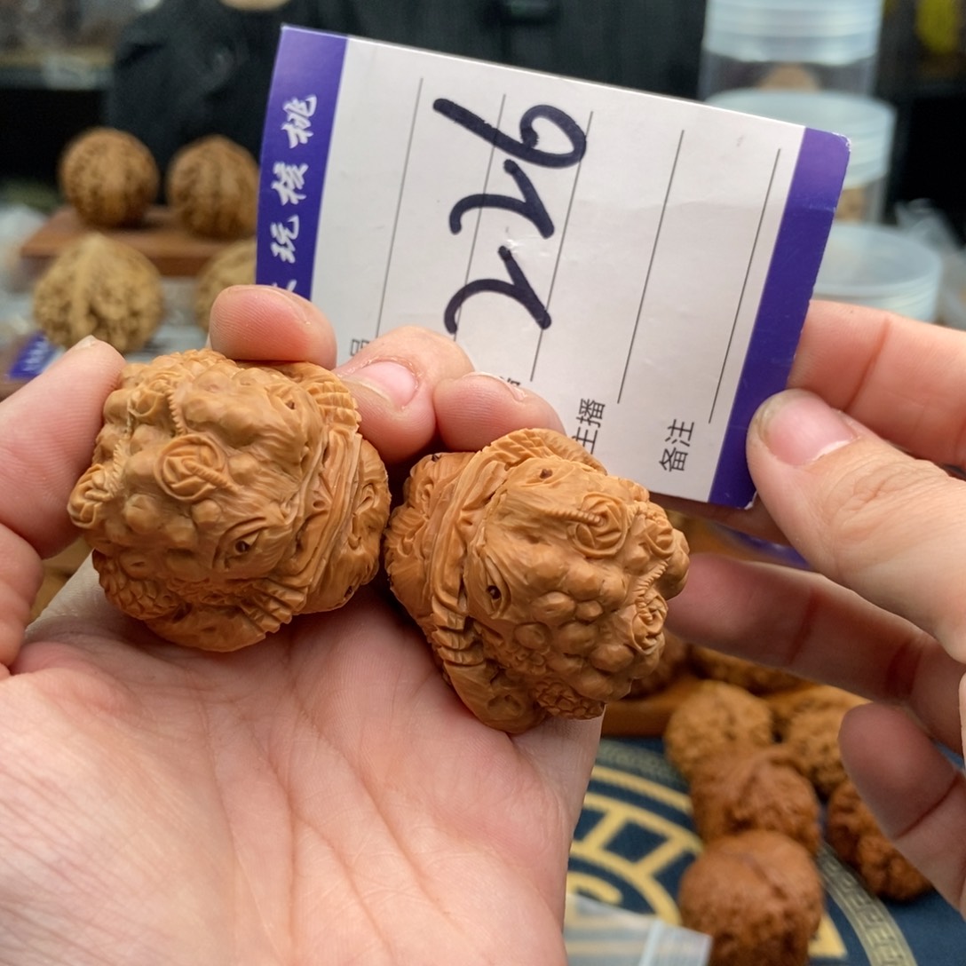 文玩核桃吊坠雕刻蛤蟆头